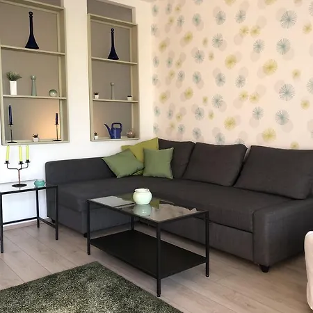 Relax Apartman * Zamárdi